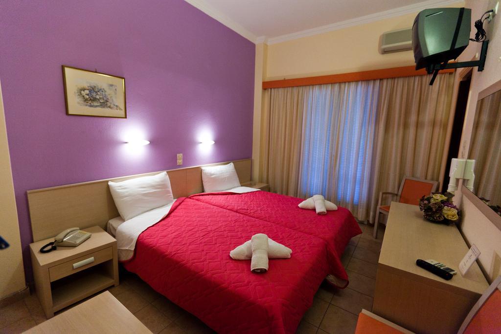 Hotel Possidon Aegina Habitación foto