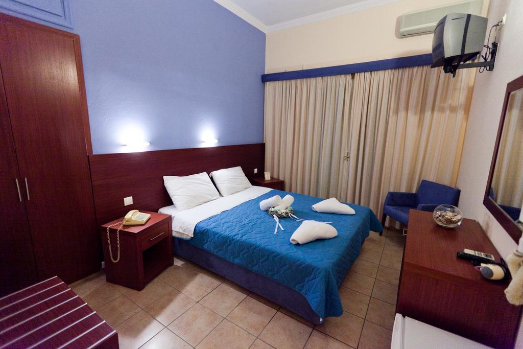 Hotel Possidon Aegina Habitación foto