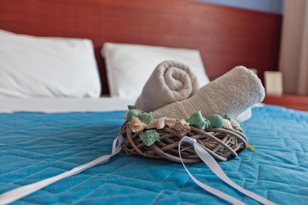 Hotel Possidon Aegina Habitación foto